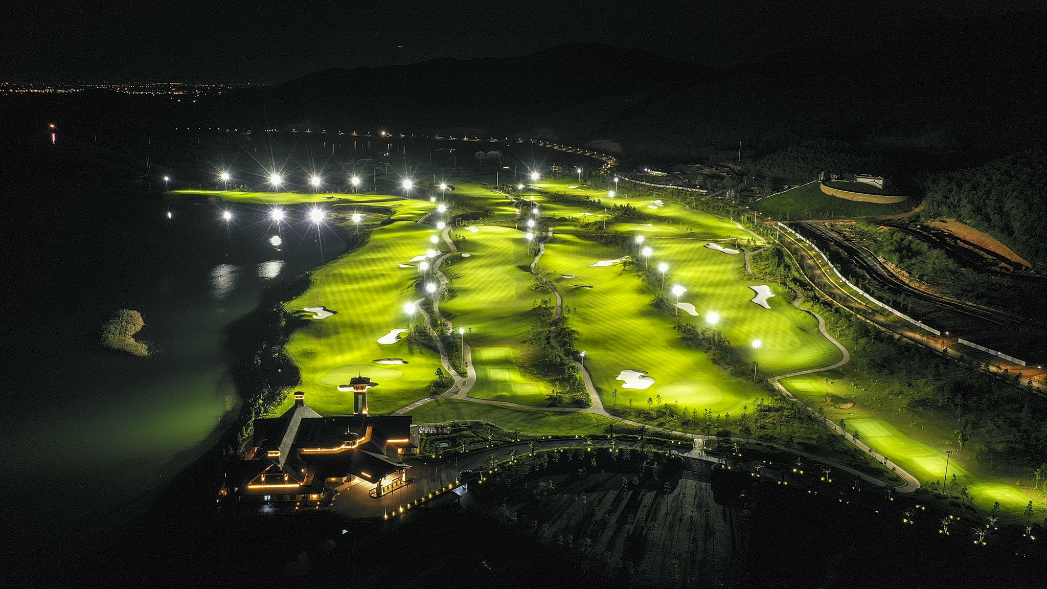Thanh Lanh Valley Golf & Resort 青嶺球場